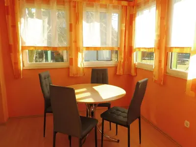 Ein Sitzbereich in der Unterkunft Holiday Home mit Pool by Interhome
