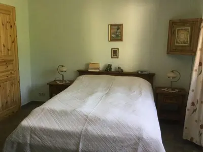 Ein Bett oder Betten in einem Zimmer der Unterkunft Holiday Home Kleines Ferienhaus in Rangsdorf mit großem Garten by Interhome