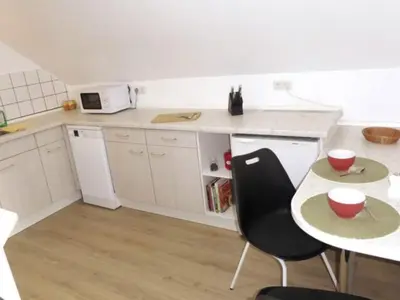Küche/Küchenzeile in der Unterkunft Apartment Wohung mit Balkon und Garten nahe Stadtgrenze by Interhome