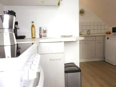 Küche/Küchenzeile in der Unterkunft Apartment Wohung mit Balkon und Garten nahe Stadtgrenze by Interhome