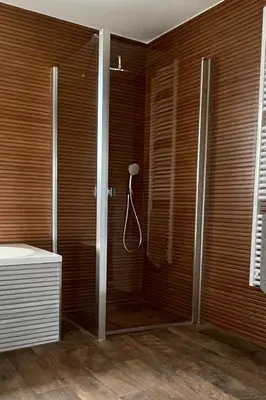 Ein Badezimmer in der Unterkunft Holiday Home in Linum mit Garten- Terrasse und Grill by Interhome