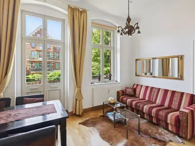 Ein Sitzbereich in der Unterkunft Apartment Gründerzeitvilla by Interhome
