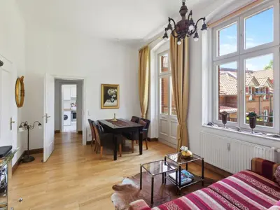 Ein Sitzbereich in der Unterkunft Apartment Gründerzeitvilla by Interhome