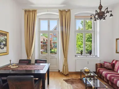 Ein Sitzbereich in der Unterkunft Apartment Gründerzeitvilla by Interhome