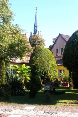 Ein Garten an der Unterkunft Apartment Gemütliche Wohnung mit Terrasse by Interhome