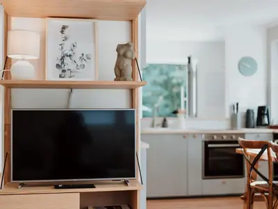 Küche/Küchenzeile in der Unterkunft Holiday Home Spreewaldhaus am Landgut - Das Haupthaus by Interhome