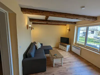 TV/Unterhaltungsangebot in der Unterkunft Holiday Home in Berkenlatten mit Großer Terrasse by Interhome