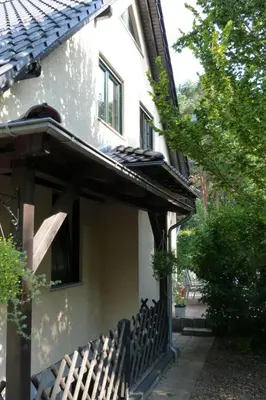 Das Gebäude in dem sich die Ferienwohnung befindet
