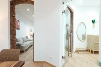 Ein Sitzbereich in der Unterkunft DR Apartments Alexanderplatz