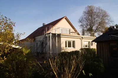 Das Gebäude in dem sich die Ferienwohnung befindet