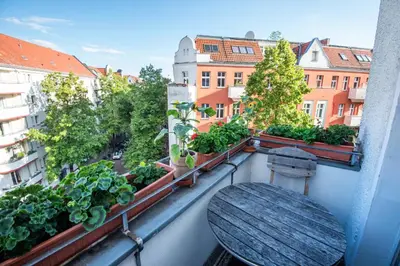 Ein Balkon oder eine Terrasse in der Unterkunft Kinky boudoir, cosy & beautiful