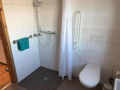 Ein Badezimmer in der Unterkunft Kutscherwohnung im Arbeiterhaus – urigste Ferienwohnung