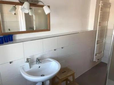 Ein Badezimmer in der Unterkunft Hirtenwohnung im Arbeiterhaus