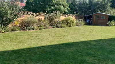 Ein Garten an der Unterkunft Landhaus Nadine