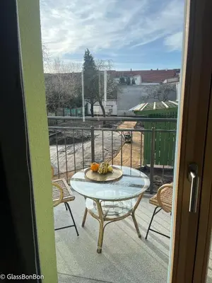 Ein Balkon oder eine Terrasse in der Unterkunft Altstadtflair Modernes Studio mit Gartenblick