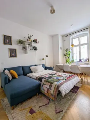 Ein Sitzbereich in der Unterkunft Bright apartment in Prenzlauer Berg for 2-3 people