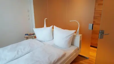 Ein Bett oder Betten in einem Zimmer der Unterkunft Ruhig und zentral, moderne 2 Zimmerwohnung in Berlin Mitte