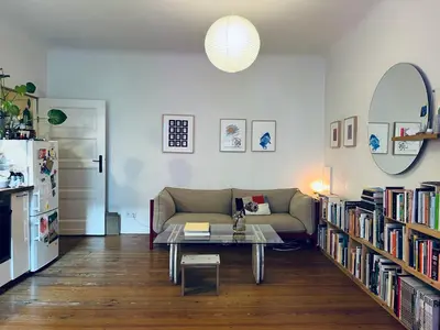 Küche/Küchenzeile in der Unterkunft Beautiful Room in Contemporary Altbau !