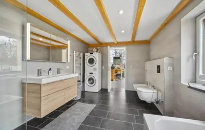 Ein Badezimmer in der Unterkunft Annenwalde Country House 4 bedrooms with Sauna