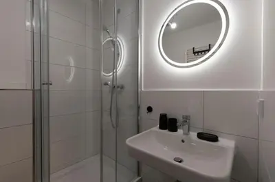 Ein Badezimmer in der Unterkunft Central & Quiet I Bright Apartment in Steglitz