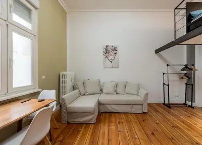 Ein Sitzbereich in der Unterkunft Wonderful Flat in Central Berlin Charlottenburg