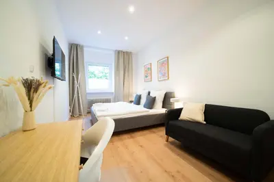 Ein Sitzbereich in der Unterkunft Berlin Schöneberg I 3 bedroom I central