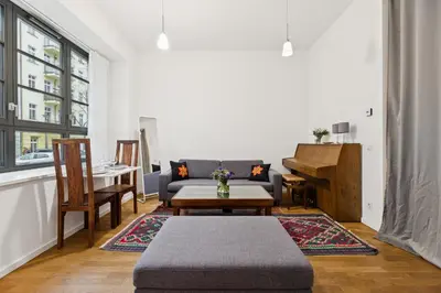 Ein Sitzbereich in der Unterkunft Arbio I 1Bedroom with Piano Prenzlauer Berg Berlin