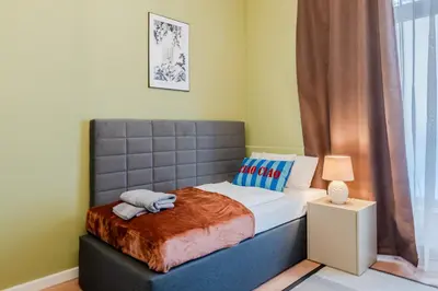 Ein Bett oder Betten in einem Zimmer der Unterkunft Deluxe Suites near Messe Berlin 8 Guests 2 Bathroom