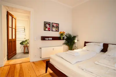 Ein Bett oder Betten in einem Zimmer der Unterkunft Design & Komfort, Rosenthaler Platz Top Location - AP2