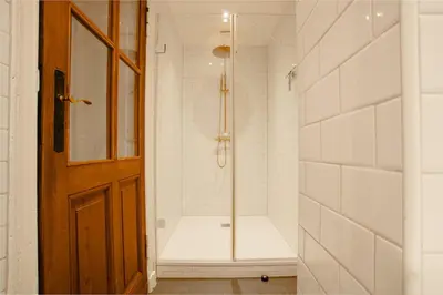 Ein Badezimmer in der Unterkunft Design & Komfort, Rosenthaler Platz Top Location - AP2