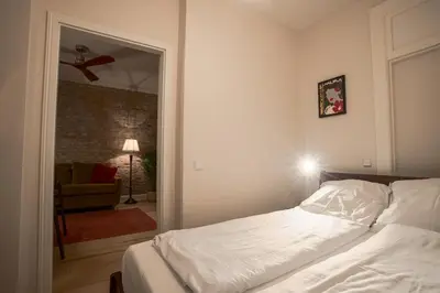 Ein Bett oder Betten in einem Zimmer der Unterkunft High-End Suite direkt am Rosenthaler Platz - AP3