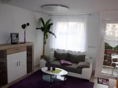 Ein Sitzbereich in der Unterkunft Apartment Möblierte Wohnung in Lichtenrade by Interhome