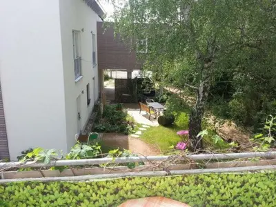 Ein Garten an der Unterkunft Apartment Moderne Studiowohnung im Obergeschoss mit Balkon by Interhome
