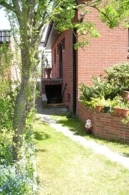 Ein Garten an der Unterkunft Apartment Dieter by Interhome