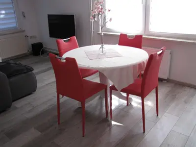 TV/Unterhaltungsangebot in der Unterkunft Holiday Home Nettes Ferienhaus in Hartmannsdorf mit Garten- Terrasse und Grill by Interhome