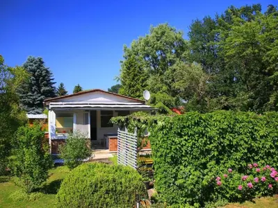 Ein Garten an der Unterkunft Holiday Home in Storkow mit Schönem Garten by Interhome