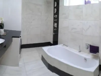 Ein Badezimmer in der Unterkunft Apartment Penthouse Yachthafen by Interhome