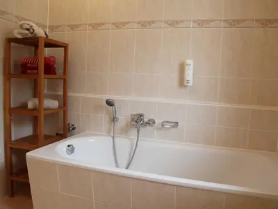 Ein Badezimmer in der Unterkunft Apartment Appartement Nr-10 by Interhome