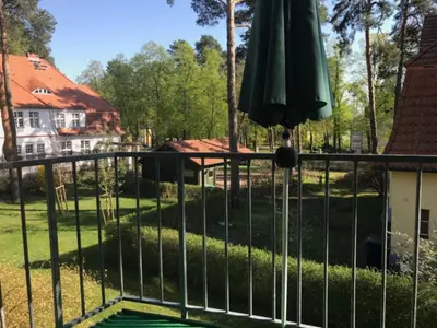 Ein Garten an der Unterkunft Apartment Appartement am See by Interhome