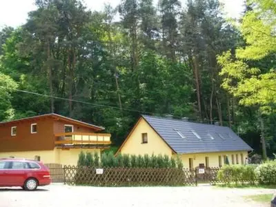 Das Gebäude in dem sich die Ferienwohnung befindet