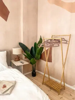 Ein Bett oder Betten in einem Zimmer der Unterkunft East Berlin Design Studio - cozy - central - cool