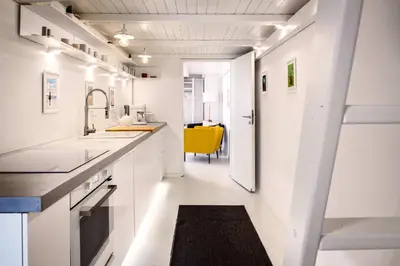 Küche/Küchenzeile in der Unterkunft Spacious Apartment for 7 with Cinema Room