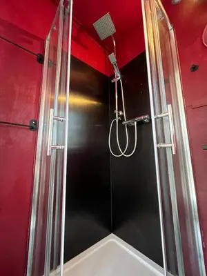 Ein Badezimmer in der Unterkunft Berlin River Retreat