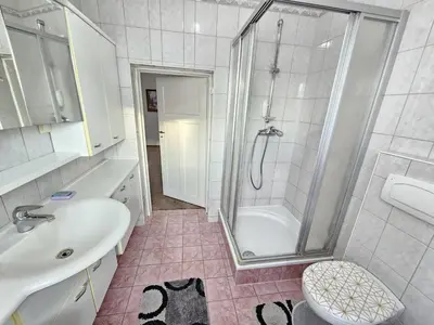 Ein Badezimmer in der Unterkunft WG- Zimmer im Einfamilienhaus