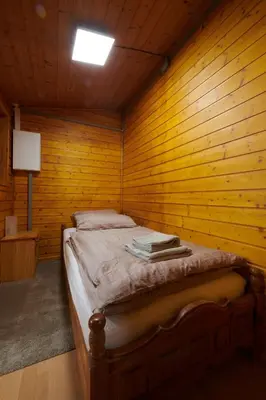 Ein Bett oder Betten in einem Zimmer der Unterkunft Onebnb Gästehaus mit Terrasse in Berlin-Süd
