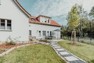 Ein Garten an der Unterkunft Stylish Holiday Apartment In The Spreewald