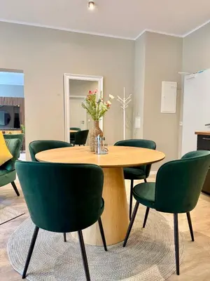 Ein Sitzbereich in der Unterkunft Lichtdurchflutetes Design-Apartment U39-1