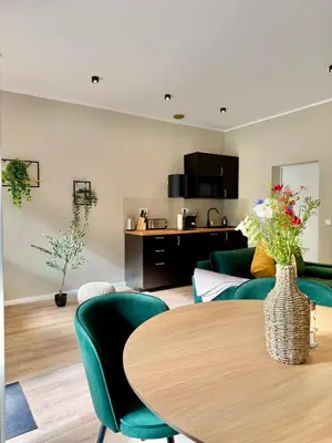 Küche/Küchenzeile in der Unterkunft Lichtdurchflutetes Design-Apartment U39-1