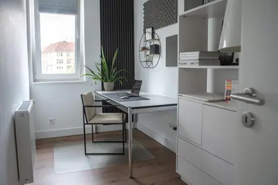 Küche/Küchenzeile in der Unterkunft Modern 3-room apartment on Kurfürstendamm City-West