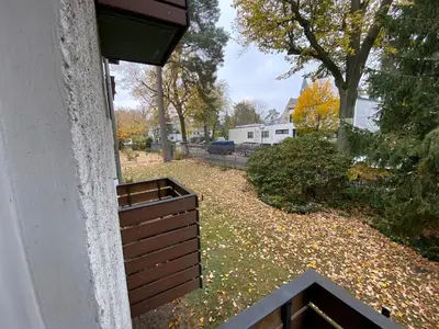 Ein Garten an der Unterkunft Stilvolle Wohnung zwischen Grunewald und Kudamm